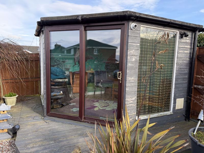 Rear- click for photo gallery